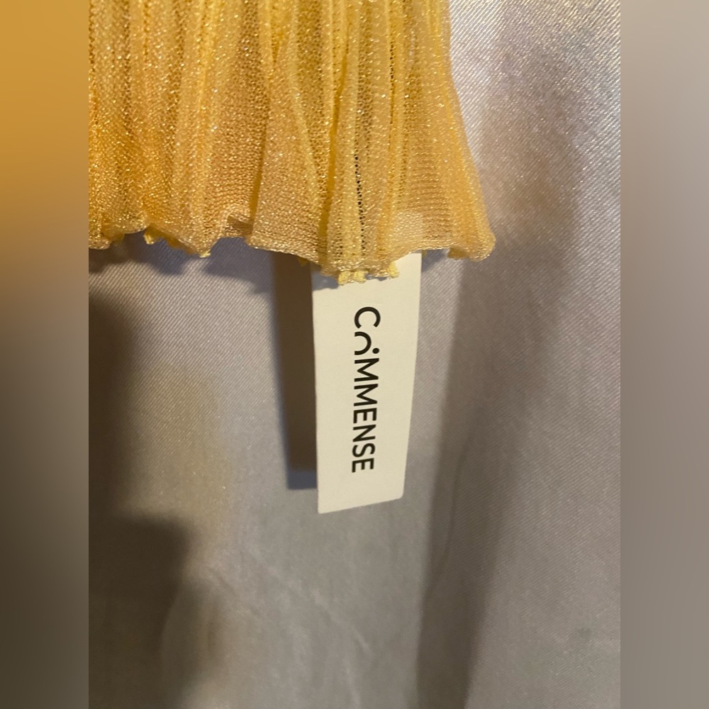 Commense Shirt with Ruffle Trim - Picture 6 of 6